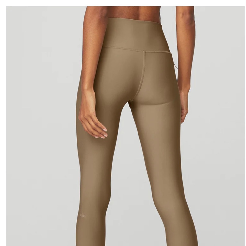 Alo High-Waist Air soft Legging ***Like New*** Gravelstone Color.